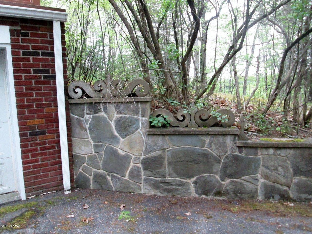 1933 Rt 590 Hawley, PA 18428 - Photo 15 of 40
