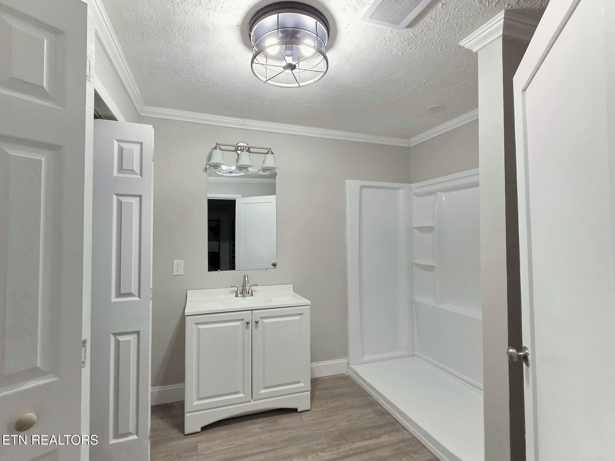 1037 Foust Carney Road Powell, TN 37849 - Photo 15 of 28 Newly Completed Full Bath