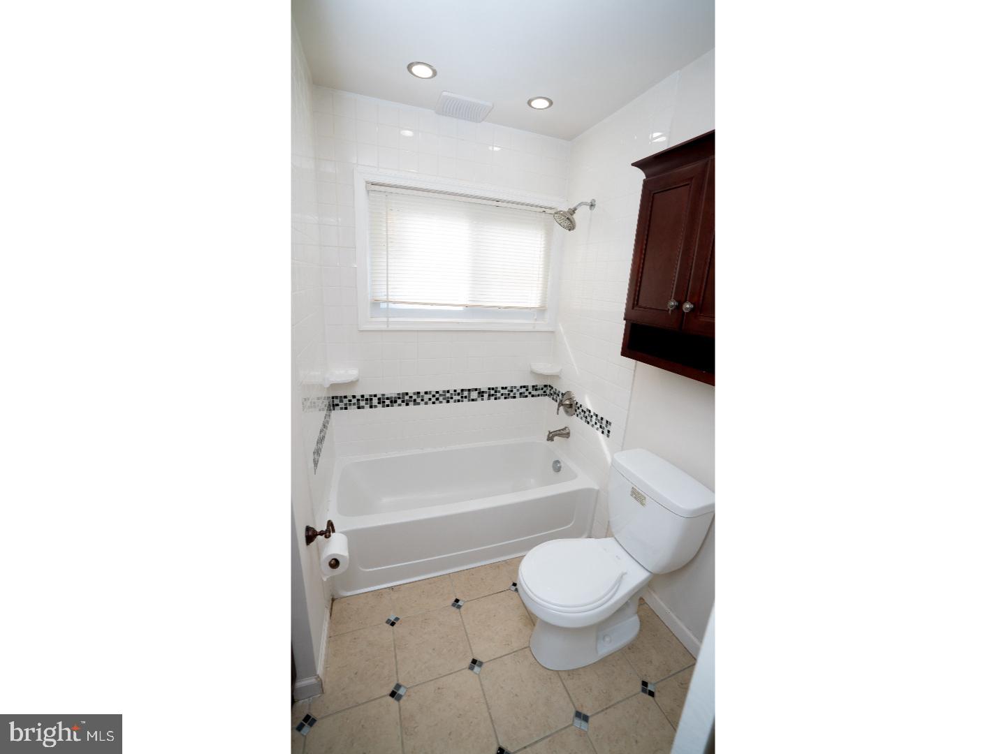 33 Hillside Road Levittown, PA 19056 - Photo 12 of 18 Gallery Image 12