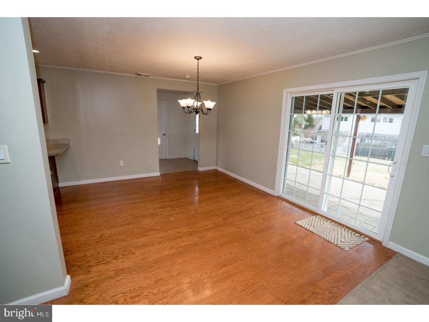 33 Hillside Road Levittown, PA 19056 - Photo 6 of 18 Gallery Image 6