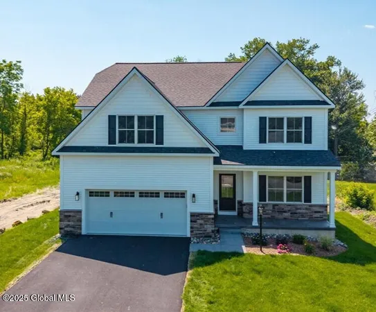 $650,000 | 4 Wedgewood Drive, Colonie, NY 12211