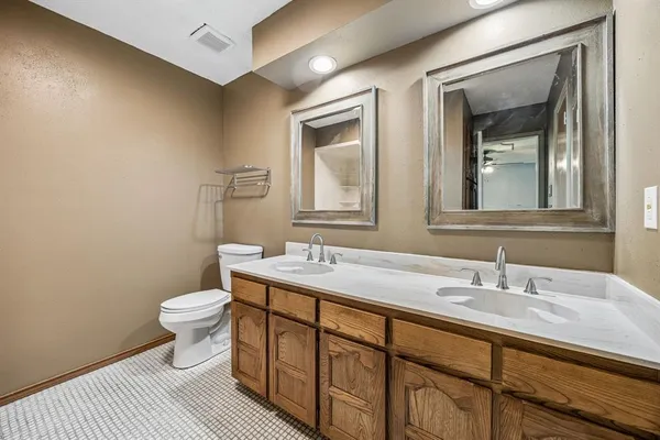 $409,000 | 806 Glenn Drive, Euless, TX 76039