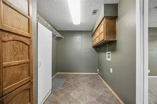 $409,000 | 806 Glenn Drive, Euless, TX 76039