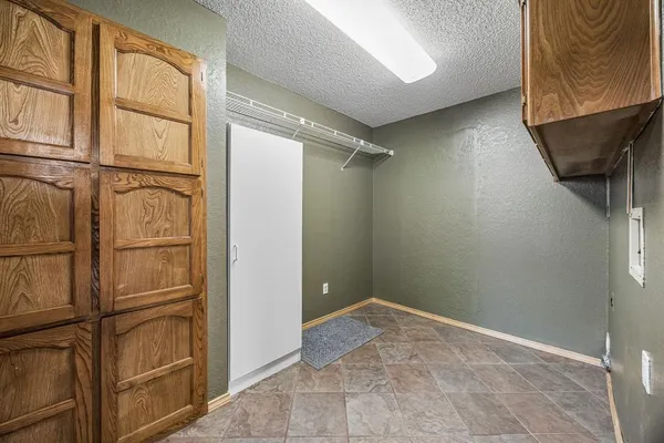 $409,000 | 806 Glenn Drive, Euless, TX 76039