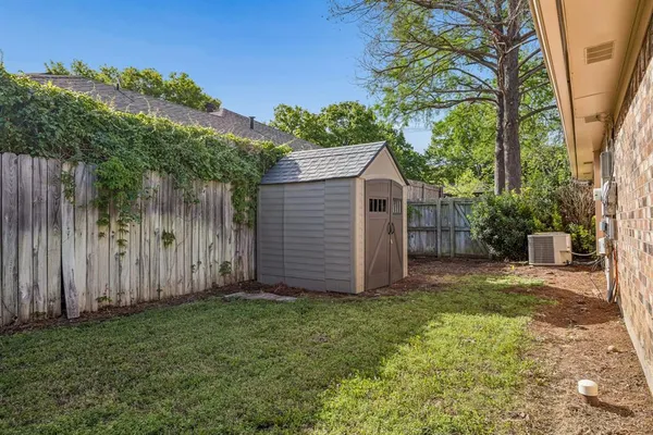 $409,000 | 806 Glenn Drive, Euless, TX 76039