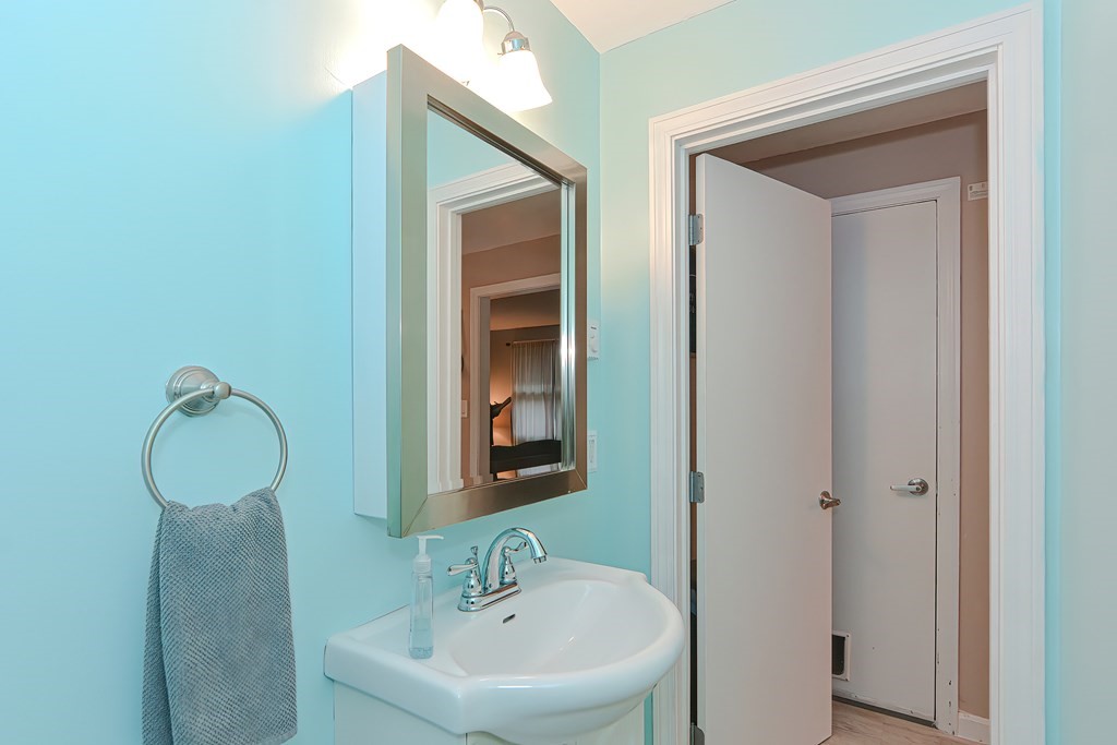 91 Harkness Road, Unit A North Smithfield, RI 02896 - Photo 13 of 24