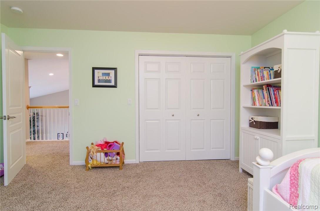 30456 Ridge Court New Hudson, MI 48165 - Photo 24 of 47 GRU_1154.jpg