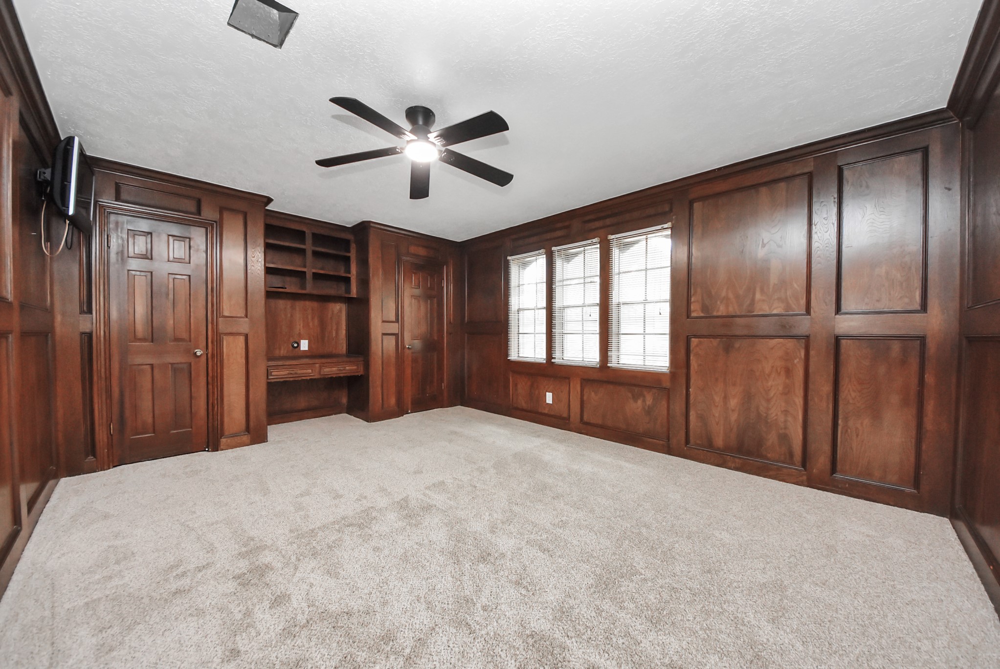 8111 Oak Moss Drive Spring, TX 77379 - Photo 28 of 49 a view of an empty room with a window