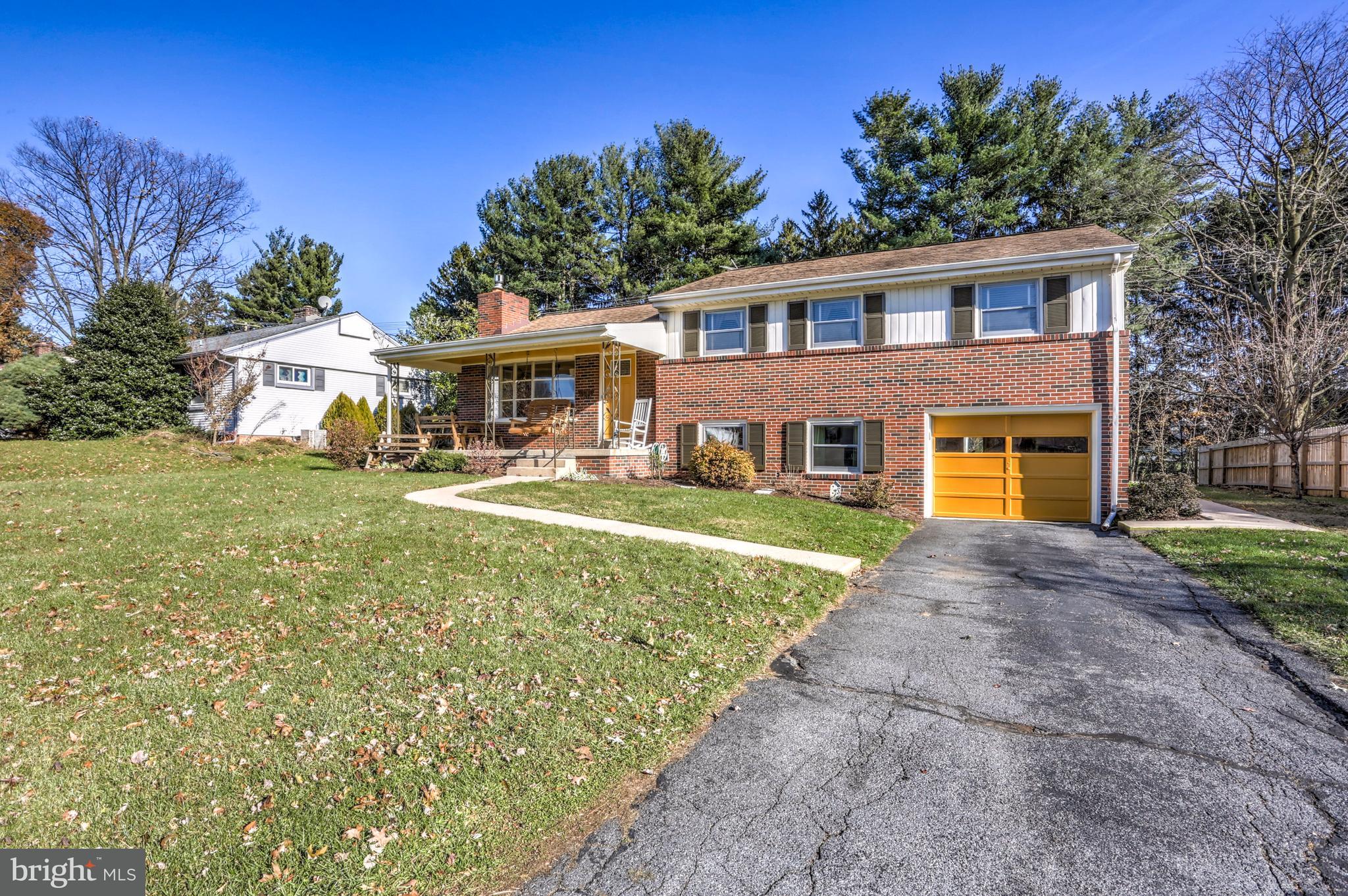 125 Wellington Road Lancaster, PA 17603 - Photo 2 of 30 Gallery Image 2