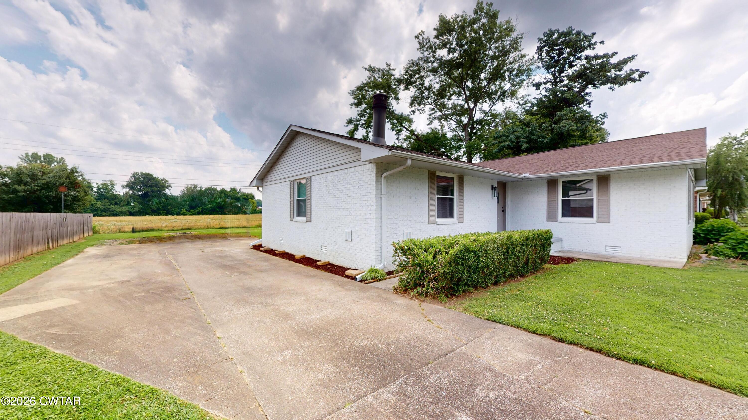 713 Jamestown Road Dyersburg, TN 38024 - Photo 2 of 33 713-Jamestown-Rd-06122025_162407