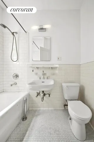 $875,000 | 221 West 82nd Street, Unit 2B | Upper West Side