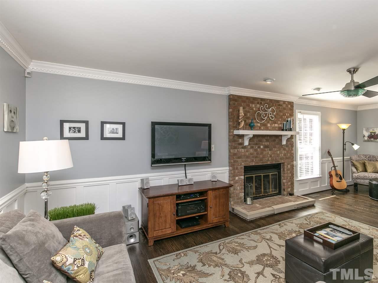 8601 Canoe Court Raleigh, NC 27615 - Photo 2 of 25 Beautiful light filled room, for all your entertaining.