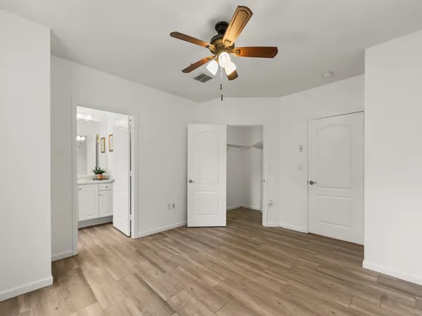 $1,950 | 5020 Fairways Circle, Unit J202, Vero Beach, FL 32967