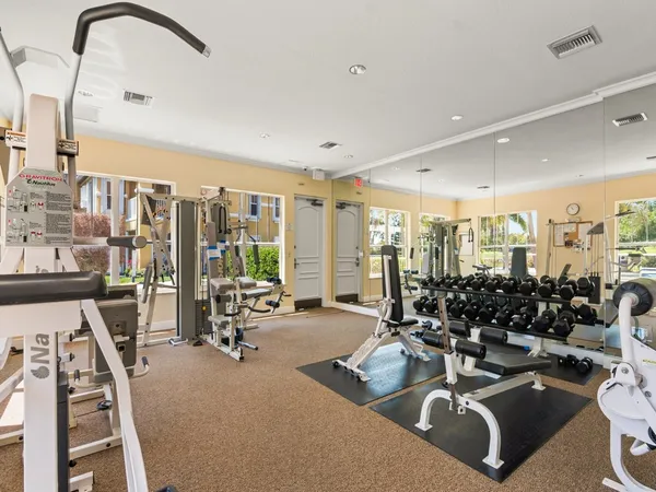 $1,950 | 5020 Fairways Circle, Unit J202, Vero Beach, FL 32967