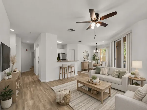 $1,950 | 5020 Fairways Circle, Unit J202, Vero Beach, FL 32967