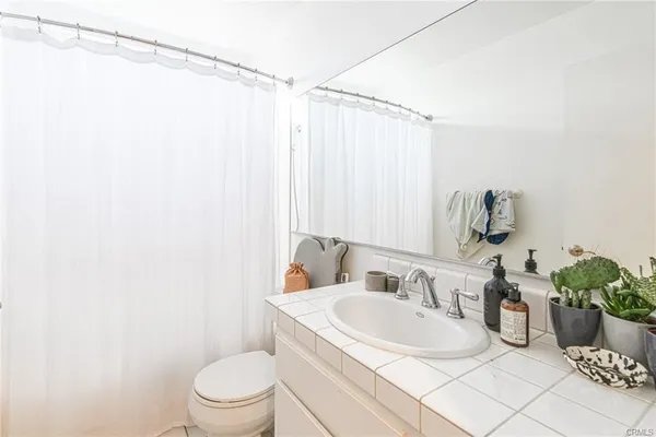 $5,495 | 719 Poinsettia Avenue, Corona del Mar, CA 92625