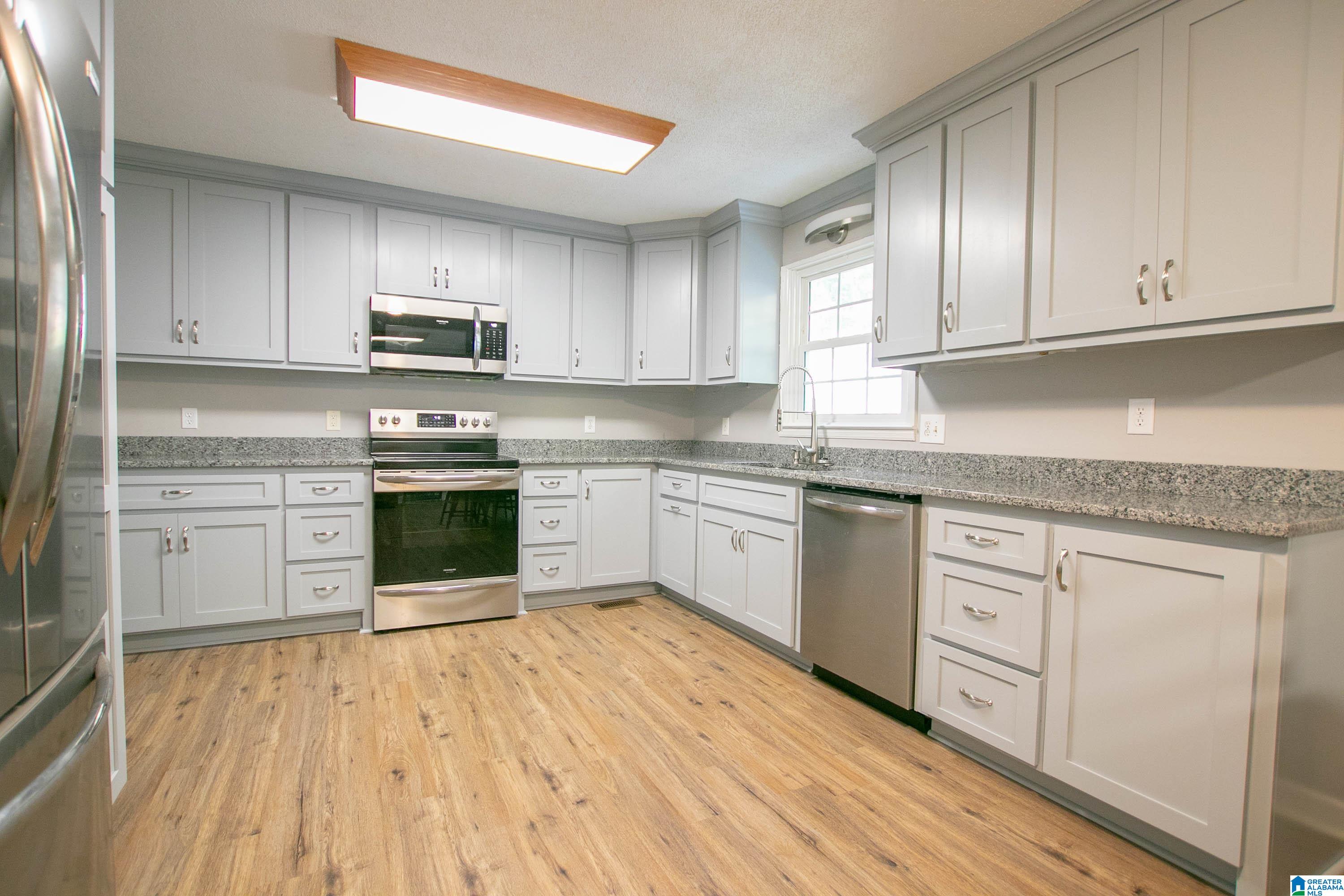811 Sunshine Avenue Oneonta, AL 35121 - Photo 22 of 49