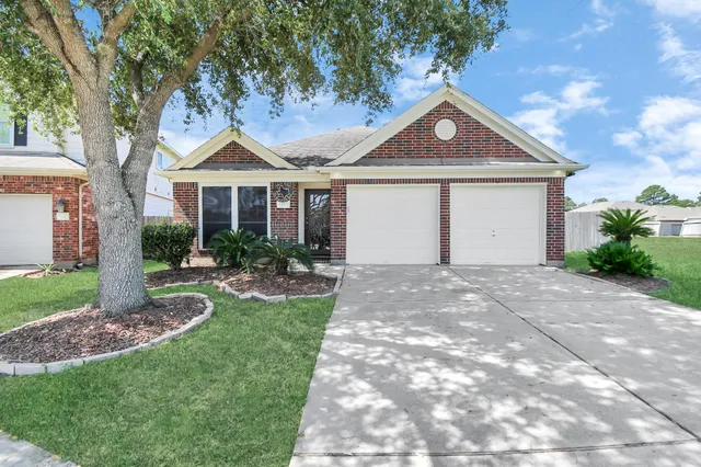 $310,000 | 13115 Baron Hollow Court, Houston, TX 77014