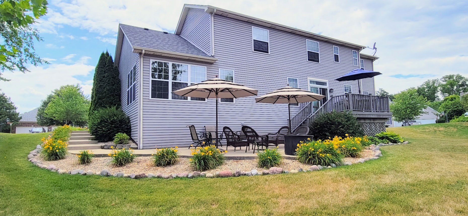 3907 Farmstead Road Carpentersville, IL 60110 - Photo 6 of 49 front view of a house with a yard