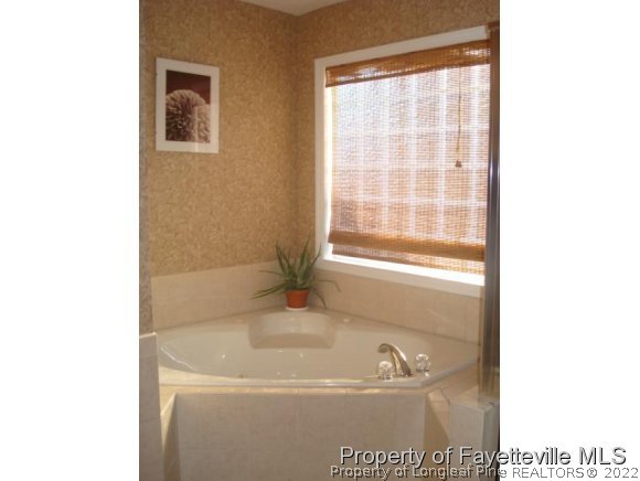 5422 Spreading Branch Road Hope Mills, NC 28348 - Photo 14 of 25 Gallery Image 14