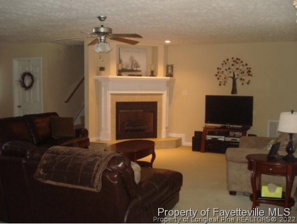 5422 Spreading Branch Road Hope Mills, NC 28348 - Photo 3 of 25 Gallery Image 3