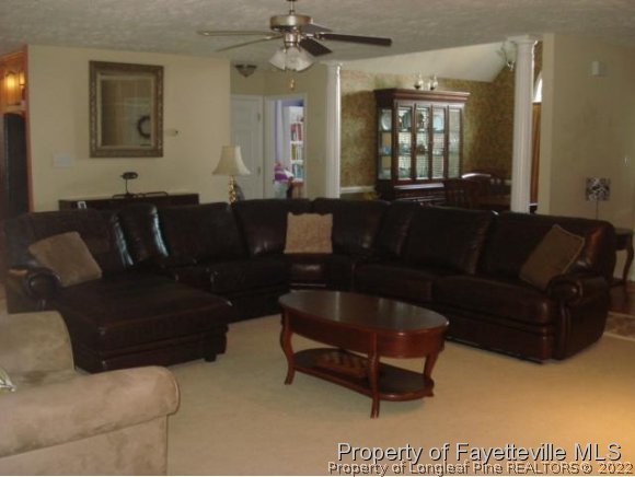 5422 Spreading Branch Road Hope Mills, NC 28348 - Photo 4 of 25 Gallery Image 4