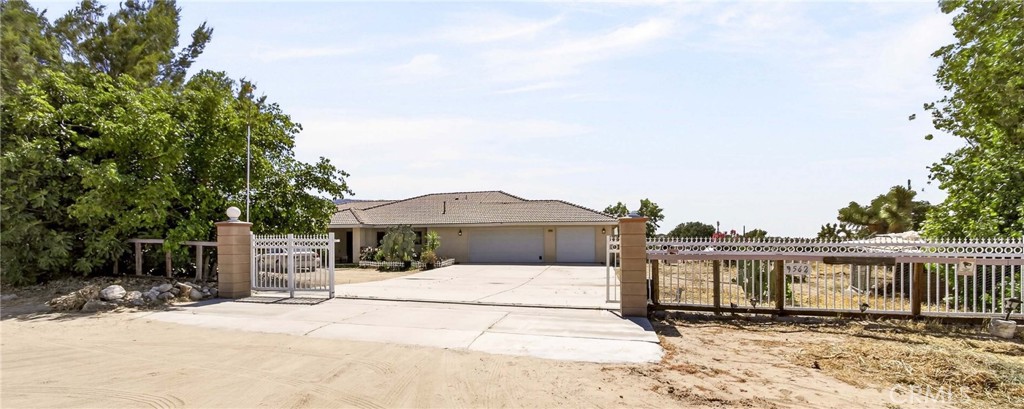 9562 Cambria Road Phelan, CA 92371 - Photo 14 of 55