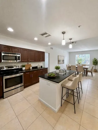 $2,300 | 1590 Cameron Samuel Lane, West Palm Beach, FL 33401