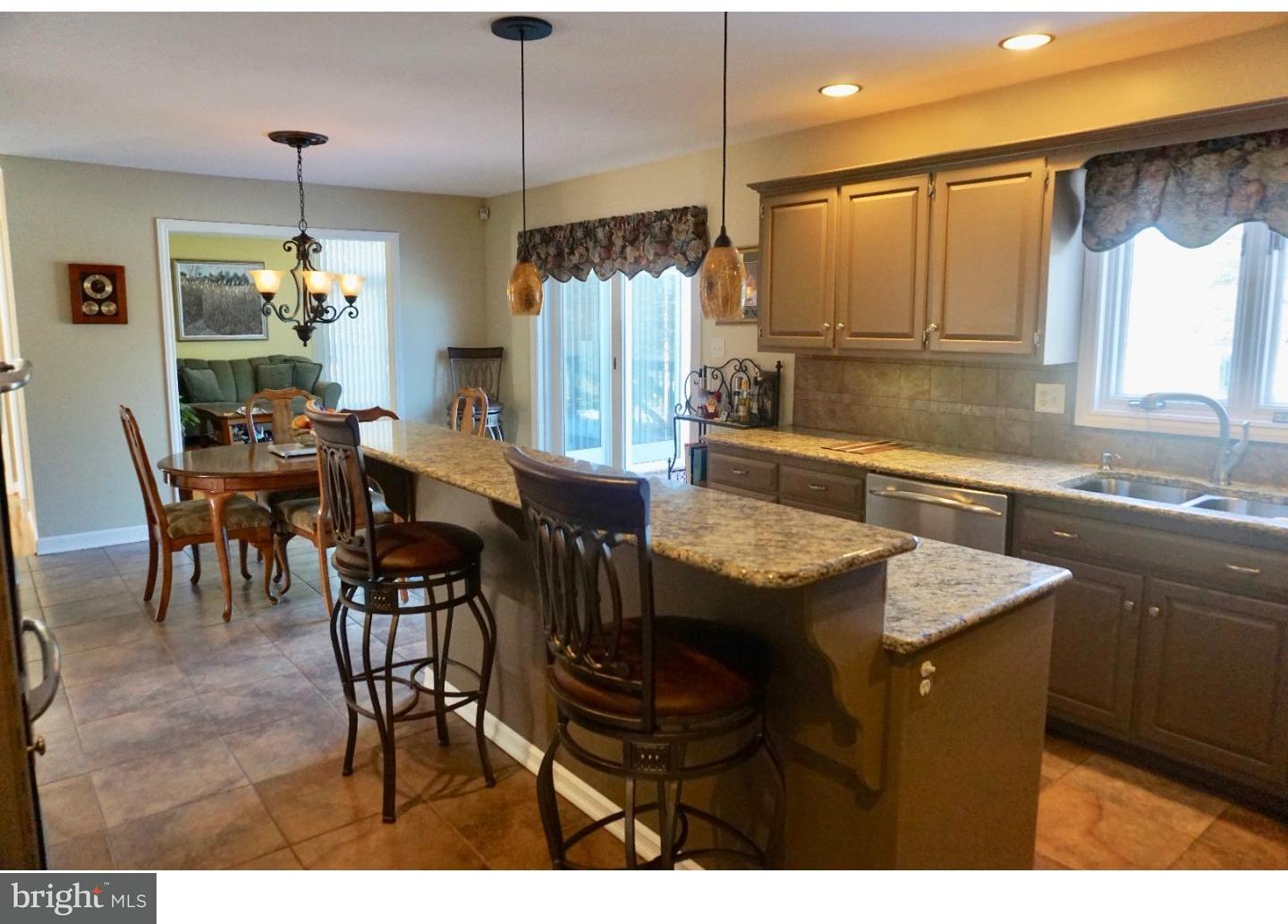 233 Heather Ridge Circle West Chester, PA 19382 - Photo 7 of 25 Kitchen