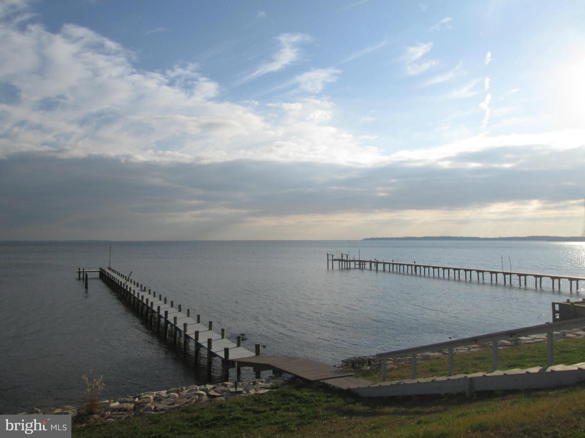 1423 Sharps Point Road Annapolis, MD 21409 - Photo 3 of 14 Enjoy cool breezes off the bay