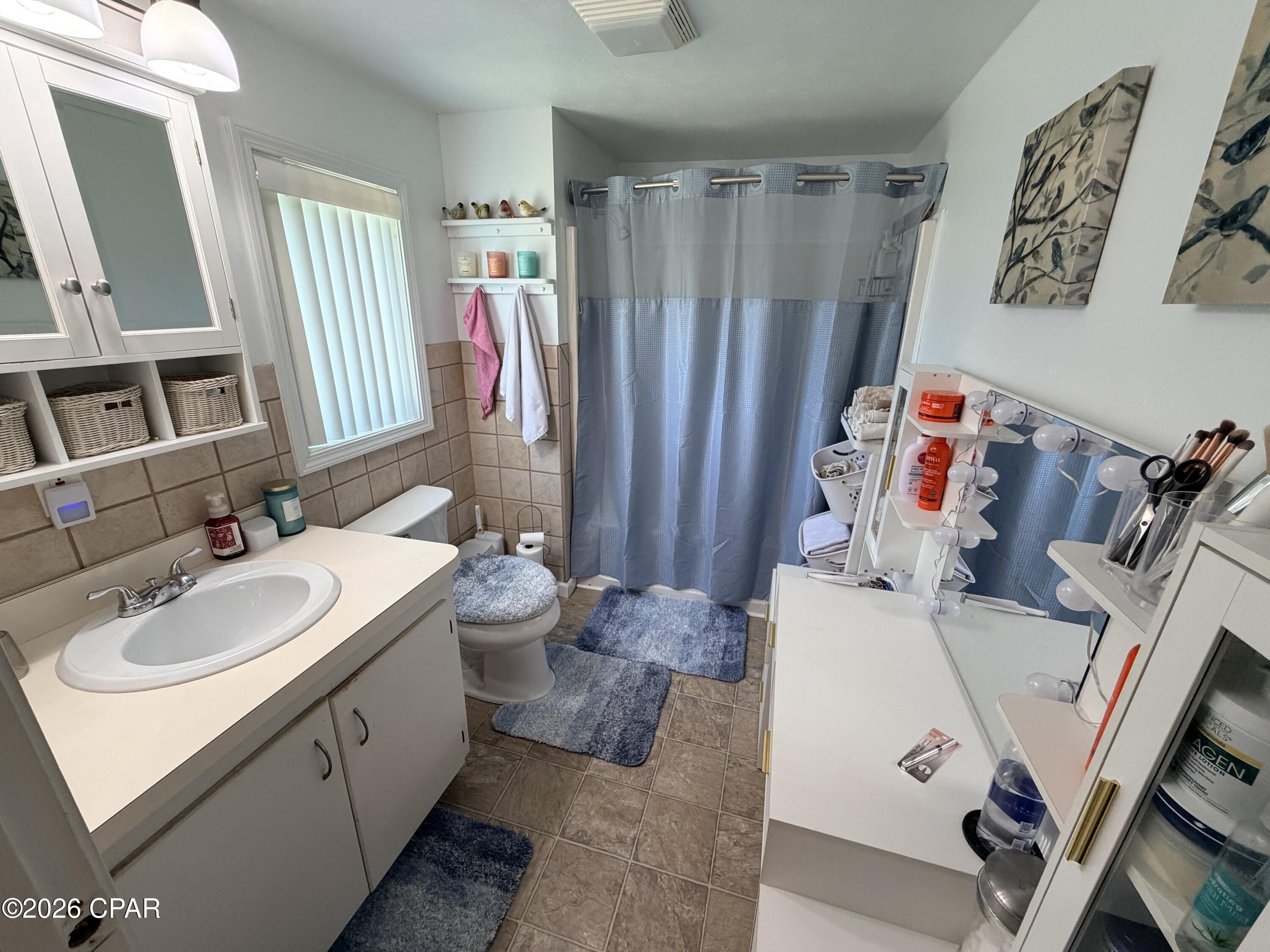 2034 Main Street Grand Ridge, FL 32442 - Photo 16 of 40