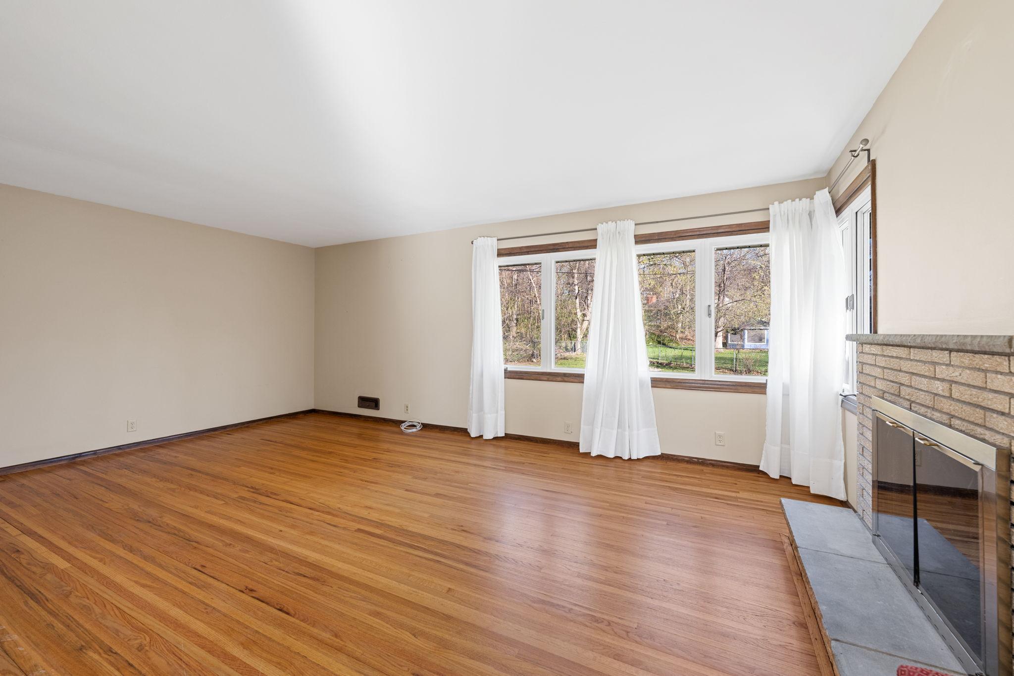10216 Zenith Lane Bloomington, MN 55431 - Photo 2 of 60