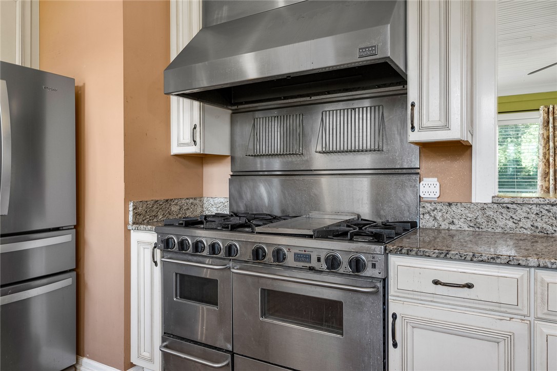 2307 North Avenue Anderson, SC 29625 - Photo 20 of 49 This spacious kitchen features ample counter space, modern appliances, and convenient cabinetry.