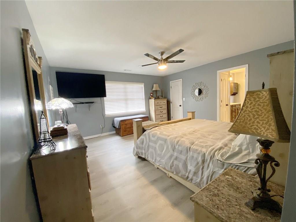 11837 Shannon Pointe Road Indianapolis, IN 46229 - Photo 13 of 20 Gallery Image 13