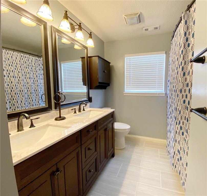 11837 Shannon Pointe Road Indianapolis, IN 46229 - Photo 14 of 20 Gallery Image 14