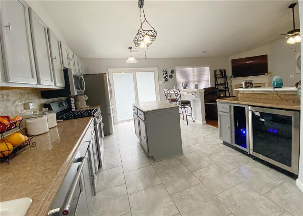 11837 Shannon Pointe Road Indianapolis, IN 46229 - Photo 10 of 20 Gallery Image 10