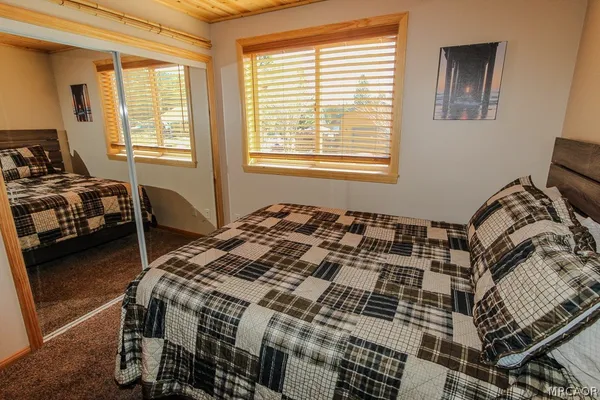 $2,400 | 965 Fir Lane, Big Bear City, CA 92314