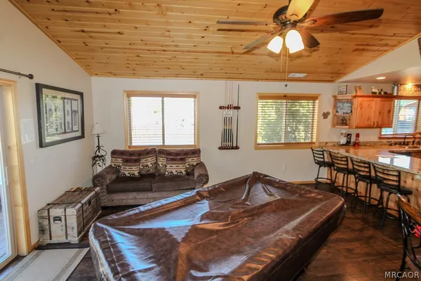 $2,400 | 965 Fir Lane, Big Bear City, CA 92314