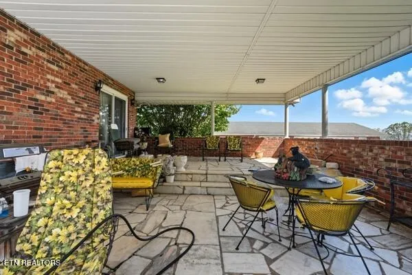 $700,000 | 628 Hilltop Drive, Jonesville, VA 24263