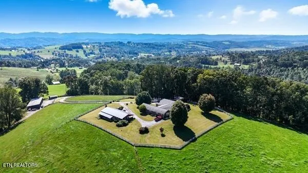 $700,000 | 628 Hilltop Drive, Jonesville, VA 24263