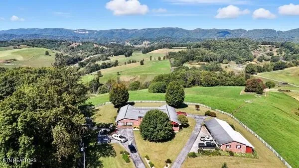 $700,000 | 628 Hilltop Drive, Jonesville, VA 24263