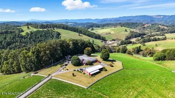 $700,000 | 628 Hilltop Drive, Jonesville, VA 24263