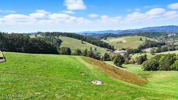 $700,000 | 628 Hilltop Drive, Jonesville, VA 24263