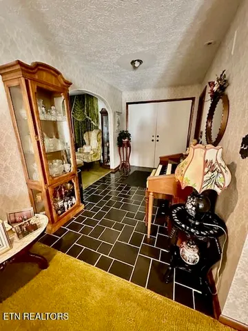 $700,000 | 628 Hilltop Drive, Jonesville, VA 24263