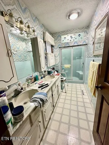 $700,000 | 628 Hilltop Drive, Jonesville, VA 24263