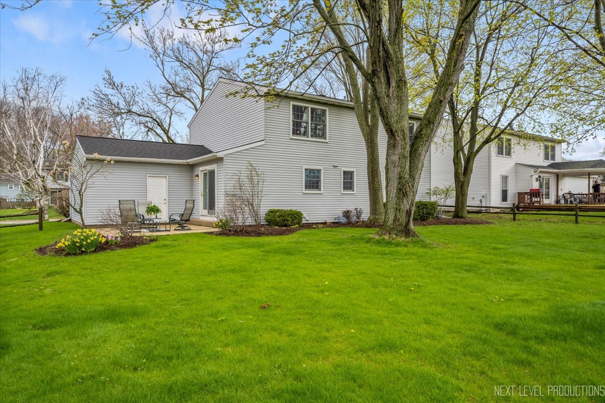 554 Carriage Hill Road Naperville, IL 60565 - Photo 24 of 41 Gallery Image 24
