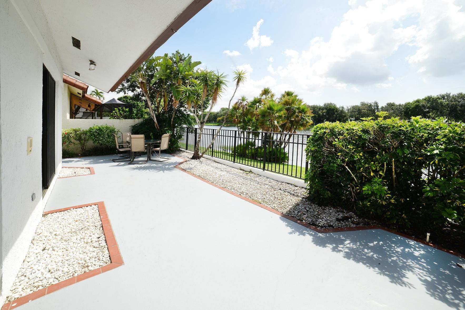 23185 Via Stel Boca Raton, FL 33433 - Photo 20 of 28 DSC_2667A