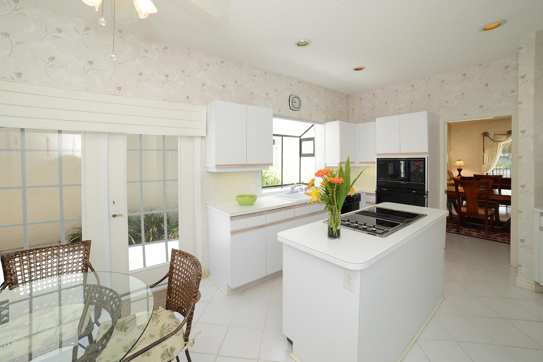 23185 Via Stel Boca Raton, FL 33433 - Photo 8 of 28 DSC_2575A