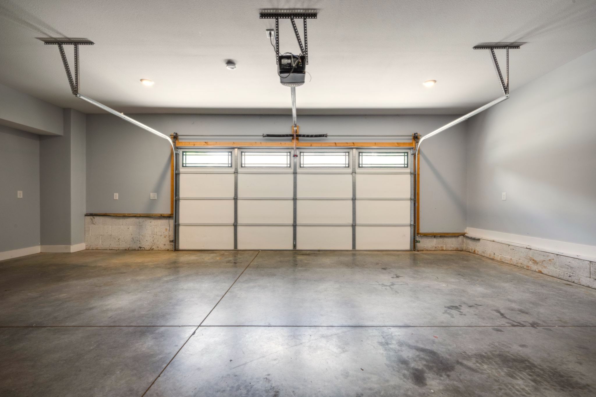420 Stonemeadow Road Clarksville, TN 37043 - Photo 52 of 69 a view of a garage
