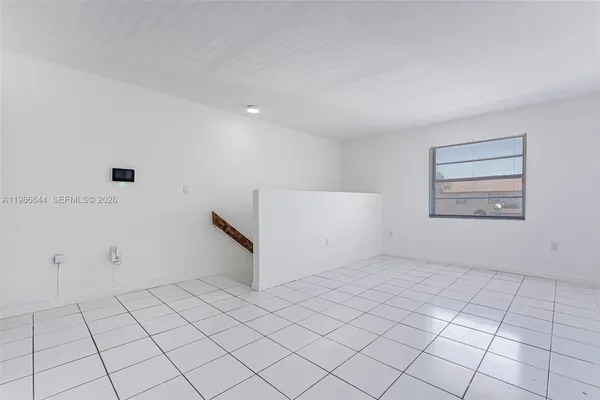 $2,000 | 15260 Southwest 80th Street, Unit 10, Miami, FL 33193